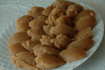 Basit Un Helvası Tarifi ve Malzemeleri