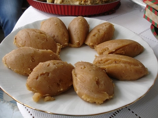 Kaşık Un Helvası Tarifi ve Malzemeleri